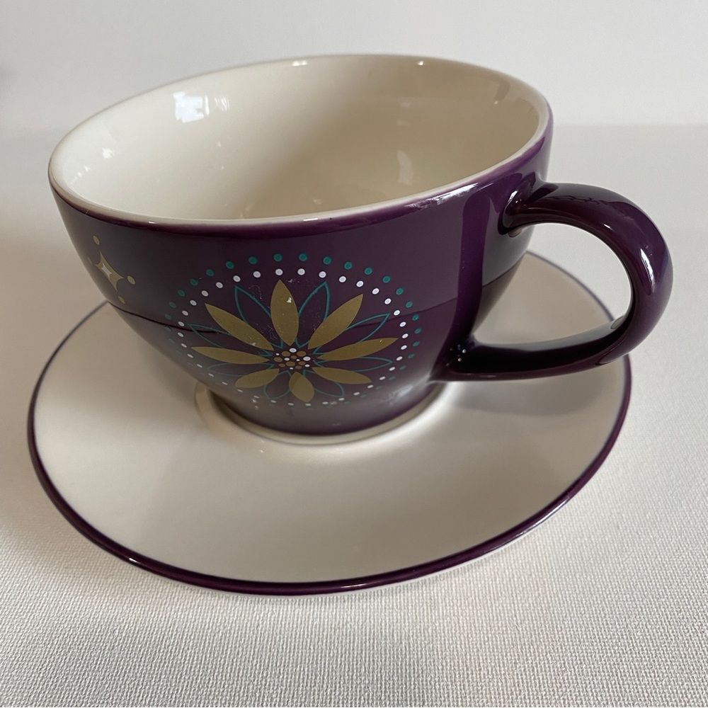 Starbucks Holiday Collection 2006 Purple Gold Star Mug‎ Cup and Saucer